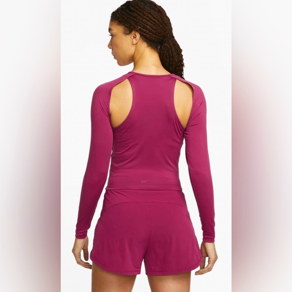 Women’s Nike Dri-Fit Stealth Evaporation City Long Sleeve